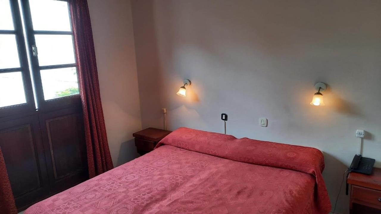 סלטה Hotel Marilian II מראה חיצוני תמונה
