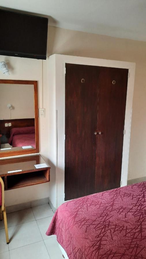 סלטה Hotel Marilian II מראה חיצוני תמונה