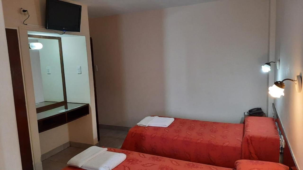 סלטה Hotel Marilian II מראה חיצוני תמונה
