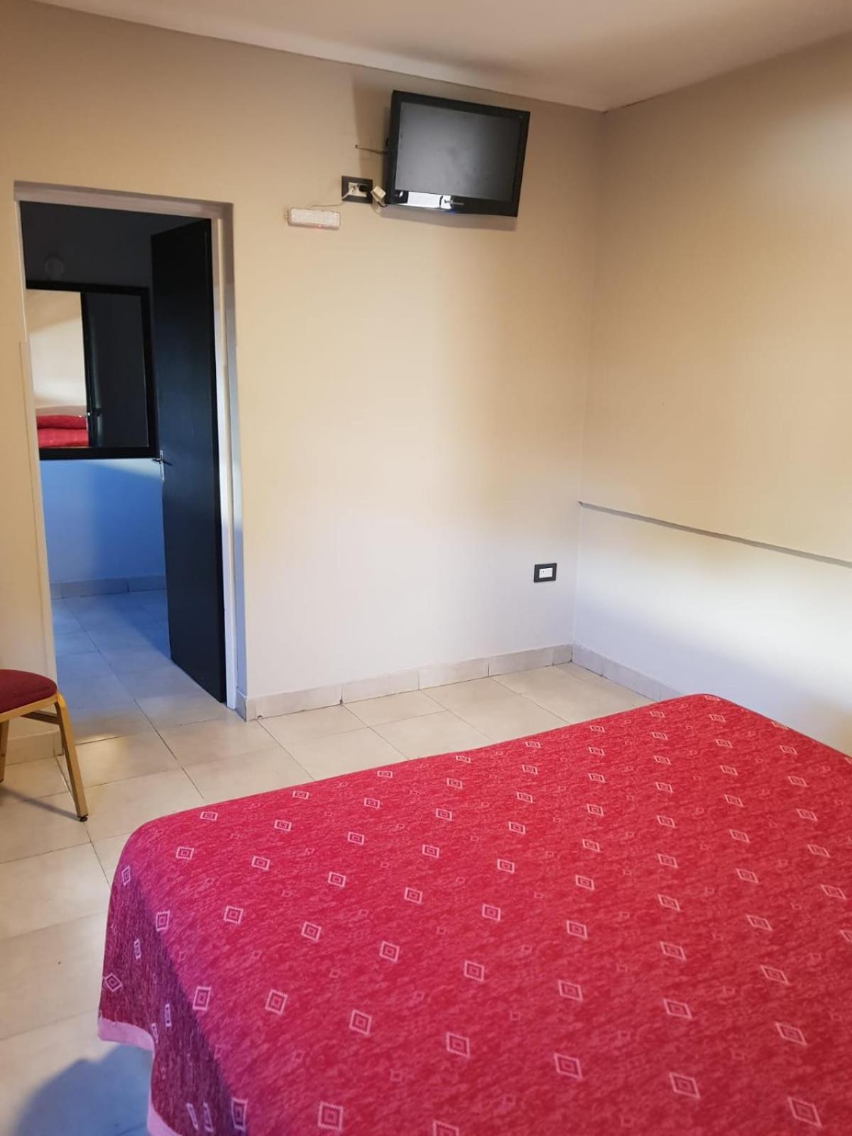 סלטה Hotel Marilian II מראה חיצוני תמונה