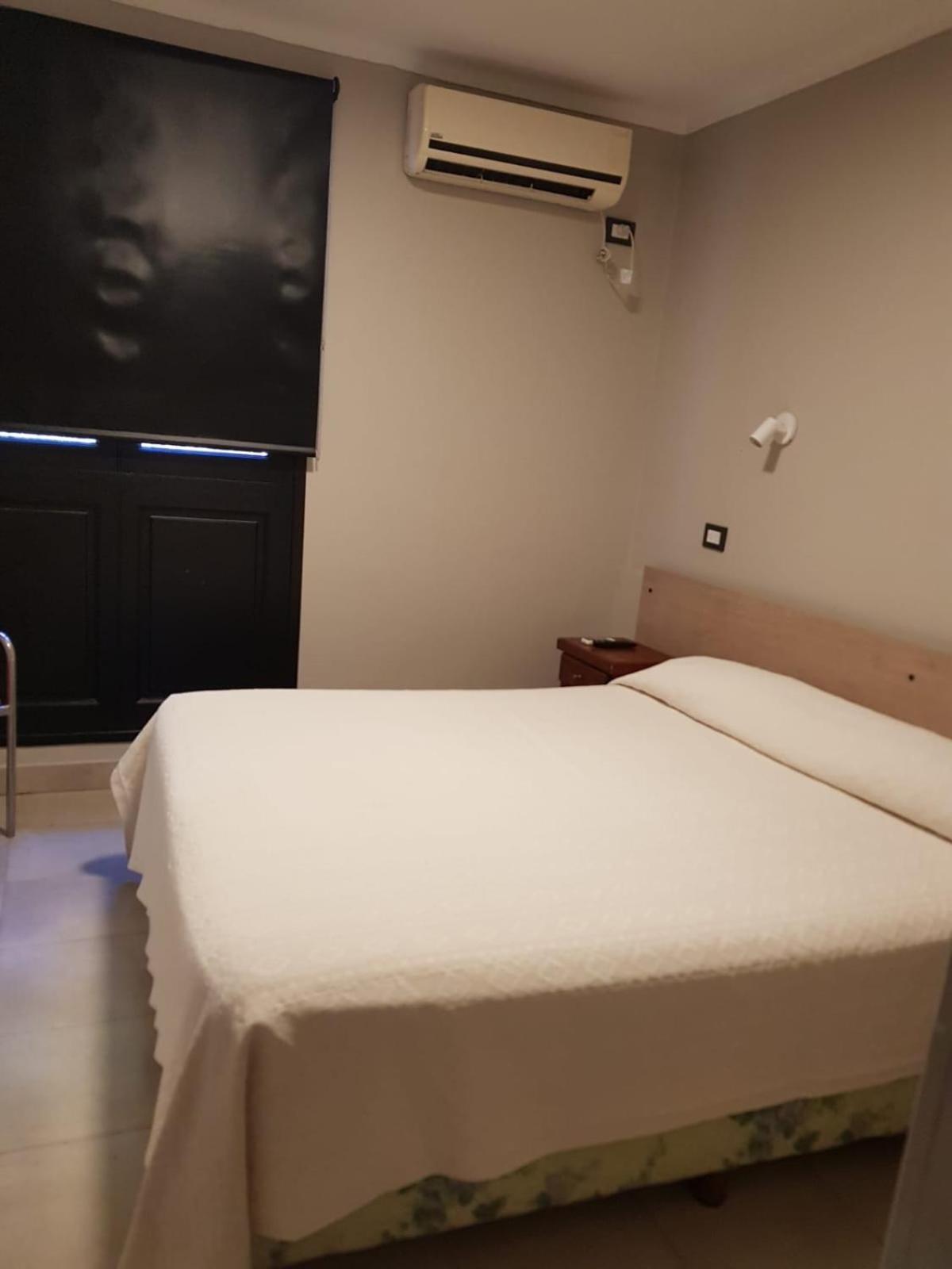 סלטה Hotel Marilian II מראה חיצוני תמונה