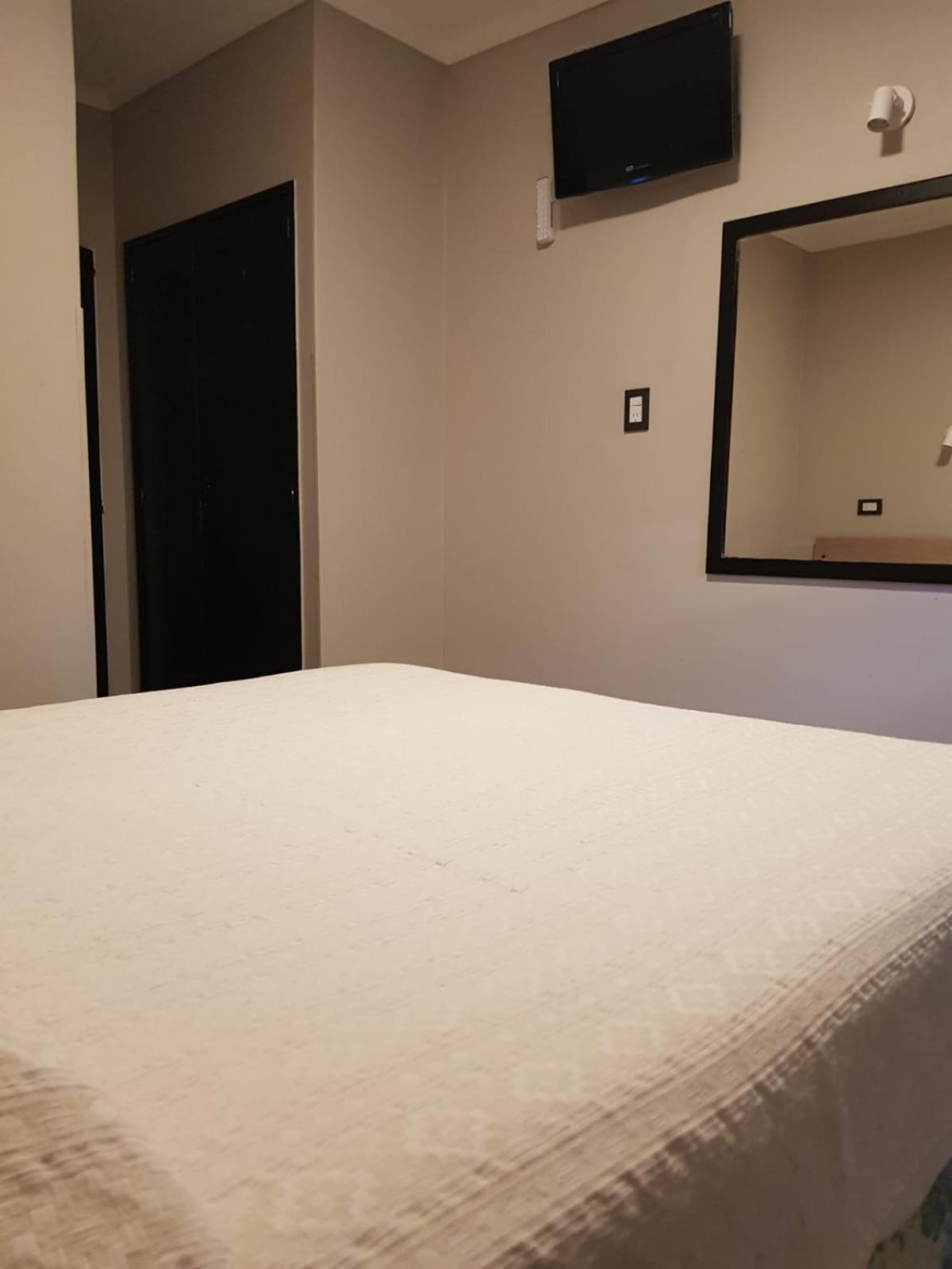 סלטה Hotel Marilian II מראה חיצוני תמונה