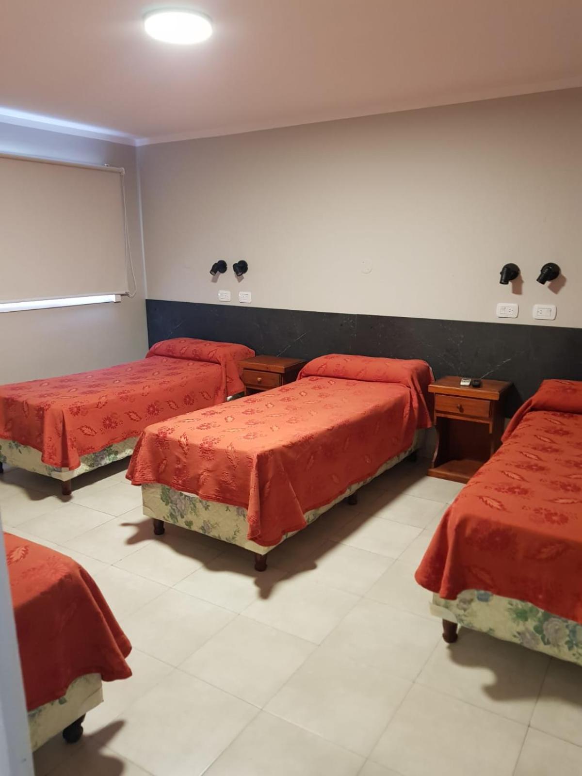 סלטה Hotel Marilian II מראה חיצוני תמונה