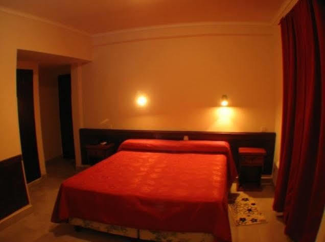 סלטה Hotel Marilian II מראה חיצוני תמונה