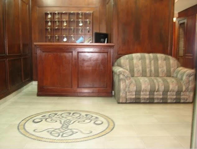 סלטה Hotel Marilian II מראה חיצוני תמונה